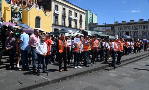Empleados de gobierno, Ayuntamiento de Xalapa, de la Torre de la SSP, escuelas y empresas, participaron en el Simulacro Nacional 2023.