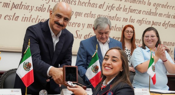 Asimismo, fueron reconocidas con el Mérito Académico, egresadas de la Maestría en Innovación en la Educación Básica y de la Especialidad en Matemática Educativa, de la Unidad de Estudios de Posgrado. 
