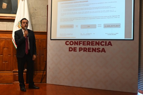 
Dado que existen dos interpretaciones sobre el financiamiento, explicó que la operación obedece a la Fracción II del Artículo 72 de la Constitución Política del Estado, la cual establece que los Ingresos de Libre Disposición son la base para el cálculo de las asignaciones a órganos autónomos con porcentajes específicos del Presupuesto General.