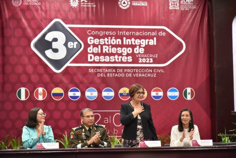 Al participar en la tercera edición del Congreso Internacional de Gestión Integral del Riesgo de Desastres, organizado por la Secretaría de Protección Civil (SPC) de Veracruz, la diputada Margarita Corro Mendoza enfatizó que a partir del sismo de 1985, en México la cultura de la prevención y la protección civil tomó un gran impulso y se hizo necesaria la creación de nuevas figuras en los diferentes niveles de Gobierno.