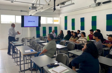 
Para maximizar esfuerzos en la prevención de incidentes por lluvias, el Ayuntamiento de Xalapa, a través de la Dirección de Protección Civil, acordó colaborar con la Licenciatura en Ciencias Atmosféricas de la Universidad Veracruzana (UV) a través de un programa de Servicio Social. 