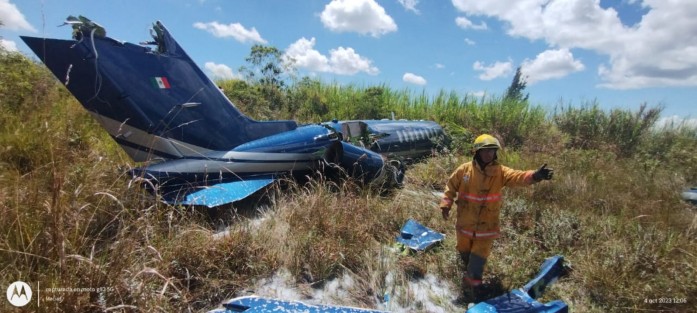 En la aeronave viajaban 7 personas quienes la evacuaron por su propio pie, y de las cuales 2 fueron trasladadas para su valoración médica por elementos del Grupo Panteras de la SSP.