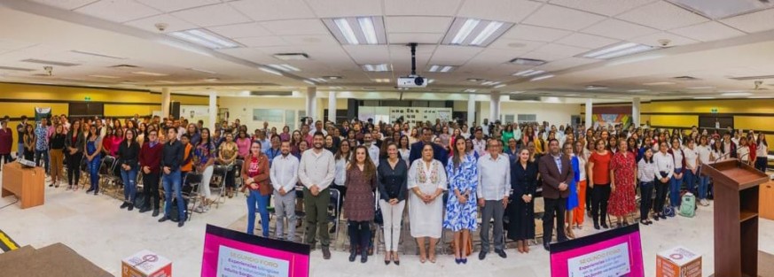 Con la asistencia de alrededor de 400 personas, entre Sordos y oyentes de la entidad, entre ellos autoridades educativas interesadas en el tema, se reunieron para visibilizar la importancia del Sordo en Veracruz, dejando un gran sabor de boca con esta experiencia tan emotiva que invita a tener una visión más respetuosa y empática hacia los Sordos.