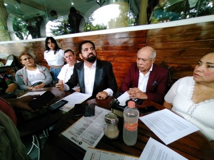 Antes de tomarse su café en el centro de Xalapa, un grupo de comensales expresó su apoyo al diputado plurinominal  por el Estado de México con licencia, Sergio Gutiérrez Luna, para encabezar el proyecto de la 4T en Veracruz, por considerarlo el más preparado.  
