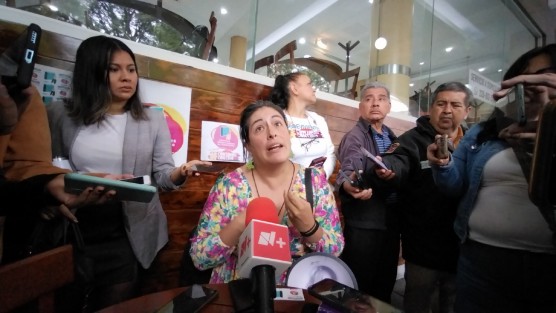 Integrantes de la colectiva Sobrevivientes de Feminicidio, exigieron a la Fiscalía General del Estado, la protección de una de ellas, ya que su presunto agresor fue liberado y temen por su vida. 