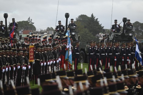 Con la presencia del Comandante Supremo de las Fuerzas Armadas, presidente Andrés Manuel López Obrador, la Secretaría de la Defensa Nacional (SEDENA) y el pueblo de Veracruz conmemoraron 200 años de honor, lealtad y patriotismo del Heroico Colegio Militar en su recién rehabilitada cuna y baluarte generacional, la Fortaleza de San Carlos.