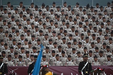 Con la presencia del Comandante Supremo de las Fuerzas Armadas, presidente Andrés Manuel López Obrador, la Secretaría de la Defensa Nacional (SEDENA) y el pueblo de Veracruz conmemoraron 200 años de honor, lealtad y patriotismo del Heroico Colegio Militar en su recién rehabilitada cuna y baluarte generacional, la Fortaleza de San Carlos.