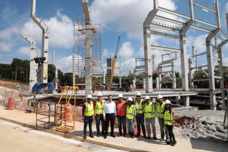 A través de redes sociales el Gobernador Cuitláhuac García dio cuenta de su visita a la obra de construcción del nuevo Nido del Halcón. 