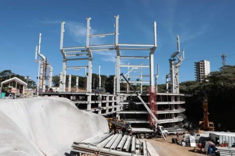 A través de redes sociales el Gobernador Cuitláhuac García dio cuenta de su visita a la obra de construcción del nuevo Nido del Halcón. 