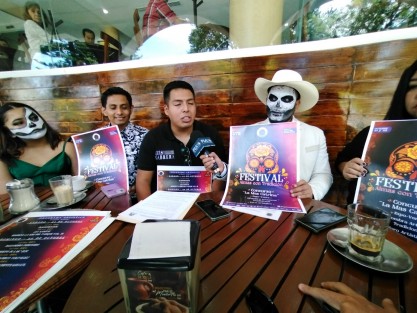 El Ayuntamiento de Xalapa en conjunto con Orgullo Xalapa por los derechos humanos A.C., dieron a conocer el festival Almas con Tradición que este 2023 se llevará a cabo los días 21 y 22 de octubre en el parque Juárez.