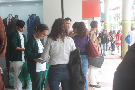 Este lunes inició la campaña de vacunación contra influenza y COVID. La primera se está aplicando en clínicas y puestos de vacunación de sitios públicos; la segunda de momento sólo en clínicas y hospitales. 


c