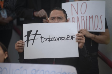 Para que autoridades los escuchen, los trabajadores del Poder Judicial de la Federación se manifestaron e iniciaron cierres de sus labores.