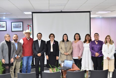 Con la finalidad de conocer a detalle los alcances de la Iniciativa con proyecto de Decreto que reforma, adiciona y deroga diversas disposiciones del Código de Derechos para el Estado de Veracruz, la Comisión Permanente de Hacienda del Estado y personal de la Secretaría de Finanzas y Planeación (Sefiplan) realizaron una reunión informativa en las instalaciones del Palacio Legislativo.