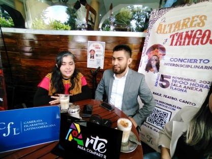 Alejandro Córdoba, director general de Arte para Compartir celebrando, invitó al concierto  De Altares y Tango, Concierto Interdisciplinario, un viaje escénico de música, baile y teatro