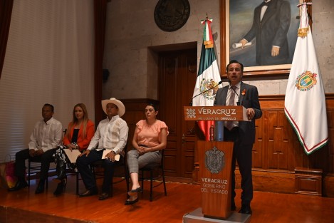 El mandatario estatal, Cuitláhuac García, invitó a todas las actividades que habrá en Naolinco, Perote y Catemaco  por el Día de Muertos,  y  anunció inversión millonaria para rehabilitar la vía alterna de Xalapa-Naolinco, por el CETIS de Banderilla hacia La Concepción y El Espinal.
