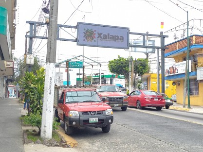 Se van resucitando las pantallas de vialidad en la capital veracruzana.