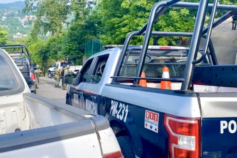 En las instalaciones de la Policía Estatal en Tihuatlán se registró una discusión entre dos oficiales de la SSP. Como resultado se reportaron varios fallecidos y otros uniformados resultaron lesionados.