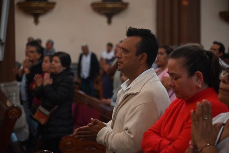 También ofrecieron una misa por su lider desaparecido y dijeron que mantienen reclamo para que CFE reclasifique tarifas.