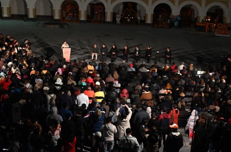  Este viernes se inauguró la muestra de altares de muertos de diferentes dependencias y oficinas de gobierno; el evento por primera vez se realizó en la Fortaleza de  San Carlos, en Perote, cuna del Heroico Colegio Militar, que este año celebra su bicentenario