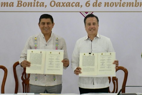 También firmaron un acuerdo de colaboración para continuar trabajando en equipo en las zonas de colindancia entre sus estados, así como en la región donde se encuentra el Corredor Interoceánico del Istmo de Tehuantepec. 