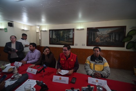 El Partido del Trabajo (PT), a la par de todos los beneficiados por la reconstrucción de Acapulco, aplauden el plan aplicado por el presidente de la República; de entrada, ha destinado 61 MMDP y ha manifestado que no habrá límite en recursos para que ese centro de población y recreación turística vuelva a ser como lo fue hasta antes del desastre causado por el huracán Otis.