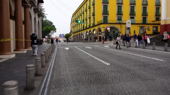 Autoridades del Gobierno de Veracruz lograron acordar una reunión para este jueves a las 7 de la noche con el gobernador del estado para tratar temas de relacionados con rezagos en el proceso de localización de desaparecidos e identificación de cuerpos encontrados en fosas.