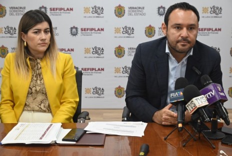 En conferencia de prensa, el funcionario estatal explicó que se dejará a la administración que entre en diciembre del 2024 una caja con más de 7 mil millones de pesos, el cual podrá utilizarse para pagos de fin de año como aguinaldo y nómina. 
