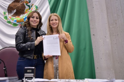 La diputada Ana Miriam Ferráez Centeno presentó una iniciativa que reforma y adiciona diversas disposiciones de la Ley de los Derechos de Niñas, Niños y Adolescentes de Veracruz en materia de Pensión Alimenticia para incorporar la creación del Registro Nacional de Obligaciones Alimentarias, homologándola con la Ley General.