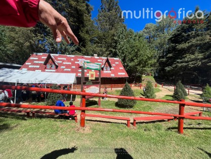 Las actividades del parque temático Noel ofrece este año dos novedades: Fulgoria  La Estrella en la gruta y Luces de Alegria, espectáculo artístico musical.