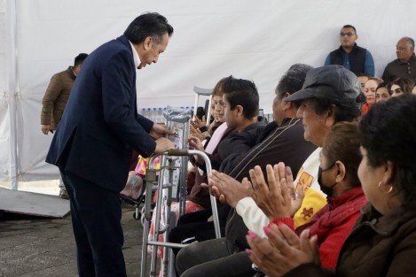 Ante beneficiarios de 60 municipios, reiteró el respaldo al presidente Andrés Manuel López Obrador en la cobertura de la Pensión para el Bienestar de las Personas con Discapacidad, a la cual Veracruz aportó 135 millones de pesos, quedando programados 600 millones más a fin de asegurar y proteger a este grupo de población de manera universal.