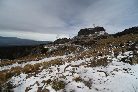Las bajas temperaturas por paso del Frente Frío 11 por el Estado dejaron nevadas que devolvieron su belleza al Pico de Orizaba y el Cofre de Perote. PC recomendó cuidarse ante el ambiente frío que persistirá este jueves.