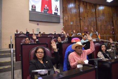 La Mesa Directiva de la LXVI Legislatura dio entrada a la iniciativa presentada por el diputado Roberto Francisco San Román Solana que propone reformar diversas disposiciones de la Ley de Salud del estado de Veracruz para establecer la obligatoriedad y universalidad de la aplicación del tamiz neonatal ampliado, oftalmológico, auditivo y de cardiopatías a todos los recién nacidos.