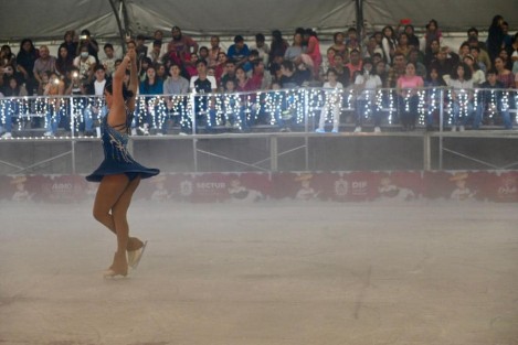 Tal y como había sido anunciado, este fin de semana se inauguraron pistas de patinaje sobre hielo en varios municipios de la entidad, como: Álamo Temapachue y Pánuco. A lo largo de la administración del Ing. Cuitláhuac García, se ha buscado llevar este tipo de atracción a diversos puntos de la entidad. 