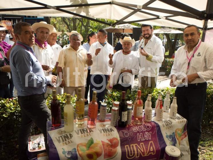 Este fin de semana el parque Takhilsukut, en el Totonacapan, fue sede del Festival del Vino 2023, una alternativa entre los empresarios vitivinicolas nacionales y extranjeros,  detonante económico de la región norveracruzana. 