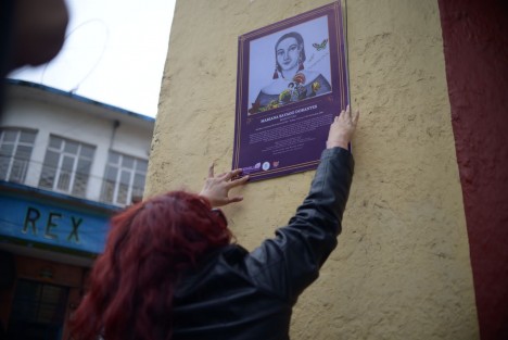 La activista Wendy López solicitó al Cabildo de Xalapa que se haga de manera formal el nombramiento de la calle Xalapeñas Ilustres  para lo cual colocó placas de xalapeñas reconocidas a un costado del centro recreativo de la ciudad. 