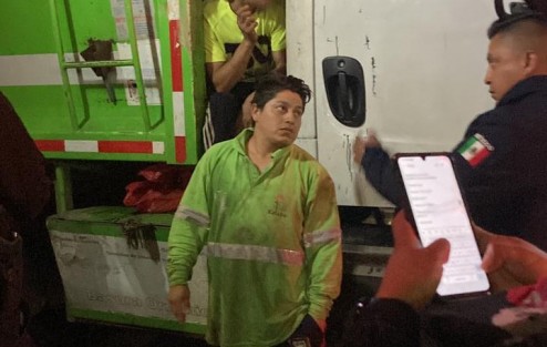 Los hechos ocurrieron el lunes pasado en la calle Leandro Valle, a unos metros de la torre de la Secretaría de Seguridad Pública del Estado de Veracruz. 