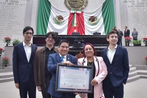 En la sexta sesión ordinaria, la LXVI Legislatura del estado de Veracruz entregó a la Universidad Anáhuac campus Xalapa un reconocimiento por la obtención del primer lugar en el concurso para el diseño del memorial dedicado a las y los héroes veracruzanos de la salud.