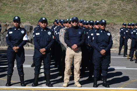 Hemos hecho un gran esfuerzo por garantizar la seguridad y lo hemos logrado; hay mayor confianza en las corporaciones y somos la séptima entidad más segura del país, con una percepción que supera el 8 por ciento, expresó el gobernador Cuitláhuac García Jiménez durante la graduación de cadetes del curso Policía Preventivo Estatal y Municipal.