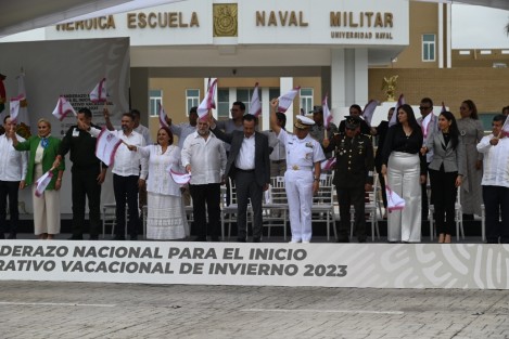Banderazo Nacional para el Inicio del Operativo Vacacional de Invierno 2023. Evento encabezado por el gobernador Cuitláhuac García Jiménez y el secretario federal de Turismo, Miguel Torruco, en la base naval de Antón Lizardo.