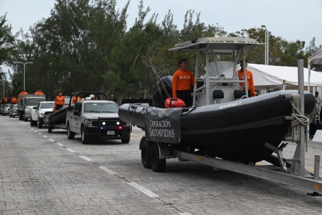 Banderazo Nacional para el Inicio del Operativo Vacacional de Invierno 2023. Evento encabezado por el gobernador Cuitláhuac García Jiménez y el secretario federal de Turismo, Miguel Torruco, en la base naval de Antón Lizardo.