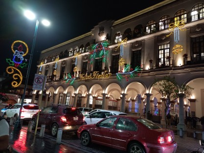 El Ayuntamiento de Xalapa informa que el próximo lunes 1 de enero, el Palacio Municipal permanecerá cerrado por motivo de celebración de Año Nuevo, cumpliendo así con los derechos laborales del personal del Ayuntamiento de Xalapa. 