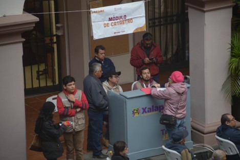 Con una importante afluencia ciudadana en los once centros de cobro, este martes inició la campaña de pago del Predial y Derecho de Limpia Pública 2024, pues en sólo tres horas, se pagaron mil 845 predios. 