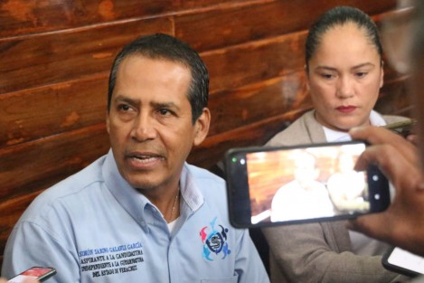 Rueda de prensa del aspirante a candidato independiente a la gubernatura ,Simon Sabino Galaviz García.