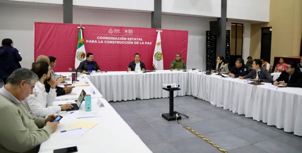 A través de redes sociales, el Gobernador de Veracruz, Cuitláhuac García, informó que durante la reunión de la COESCONPAZ, realizada este viernes en el municipio de Río Blanco, revisaron los reportes y los operativos implementados en todo Veracruz, gracias a los que se han obtenido  buenos resultados en materia de seguridad.