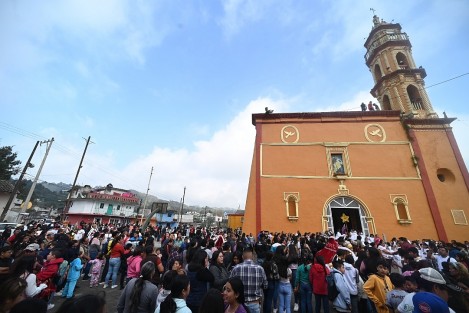 Uno de los puntos que recientemente se  ha agregado al recorrido de los pequeños Reyes Magos es la capilla del cerrito, desde donde se observa todo el pueblo de Miahuatlán.