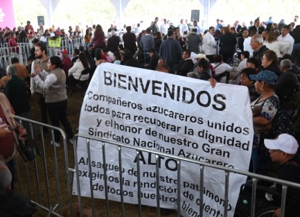 El presidente Andrés Manuel López Obrador estuvo de visita en Río Blanco este domingo 7 de enero, conmemorando el 117 aniversario de la represión y masacre de obreros, con lo cual se desató la inconformidad que dio  inicio a la Revolución Mexicana. 