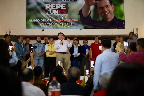 El Precandidato a la gubernatura por la coalición Con Fuerza y Corazón por Veracruz, que integra el Partido Revolucionario Institucional (PRI), Partido Acción Nacional (PAN) y Partido de la Revolución Democrática (PRD), José Francisco Yunes Zorrilla, se reunió con militantes y simpatizantes en Tlapacoyan.