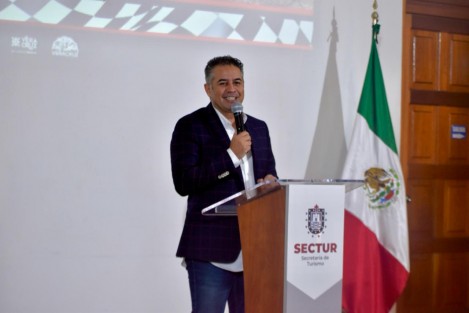 Durante conferencia de prensa sobre otro tema, el l titular de la Secretaría de Turismo, Iván Martínez Olvera, dijo que los hoteles de Tlacotalpan reportan 100% de ocupación para las fiestas de La Candelaria; sin embargo los visitantes pueden optar por hospedarse en lugares cercanos como Alvarado. 