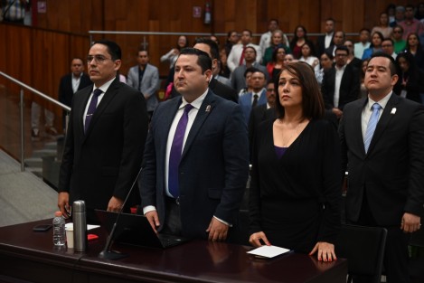 Con mínima presencia de diputados locales, el comisionado presidente del Instituto Veracruzano de Acceso a la Información (IVAI), David Agustín Jiménez Rojas, compareció ante el Congreso del Estado.