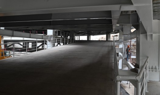 Así las instalaciones de lo que será (para mayo o junio) el nuevo Nido del Halcón, en Xalapa; escenario que servirá para juegos de basquetbol profesional, así como para diversos eventos multitudinarios